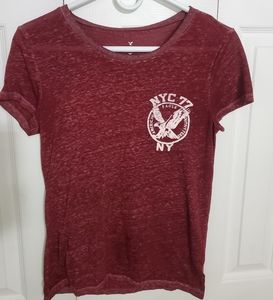 NWOT American Eagle Favorite T shirt